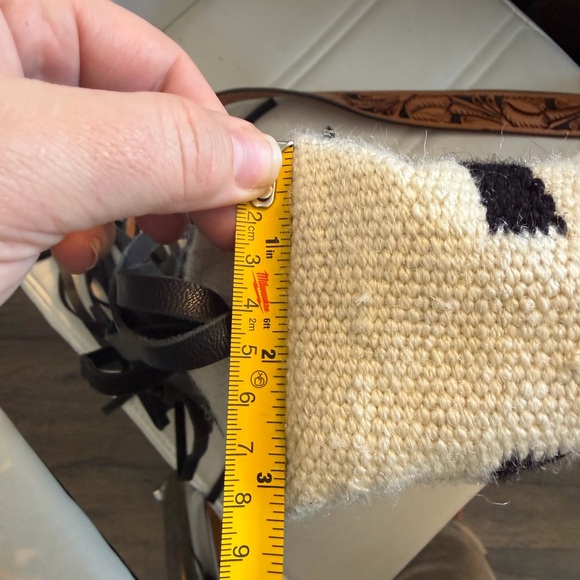 American Darling | Crossbody Hand Tooled Saddle Blanket | Leather Western Purse - Picture 11 of 12